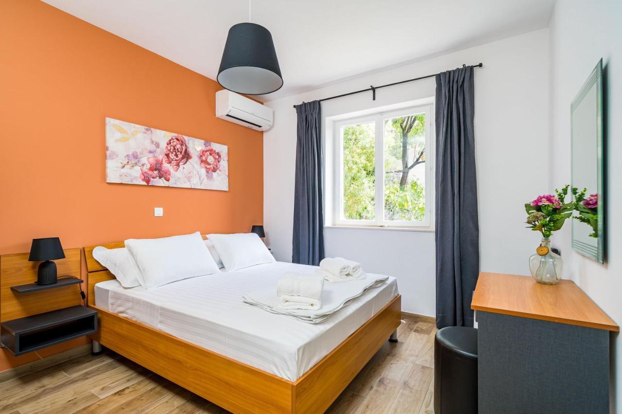 Nona'S Paradise Apartment - Free Parking Затон Екстер'єр фото