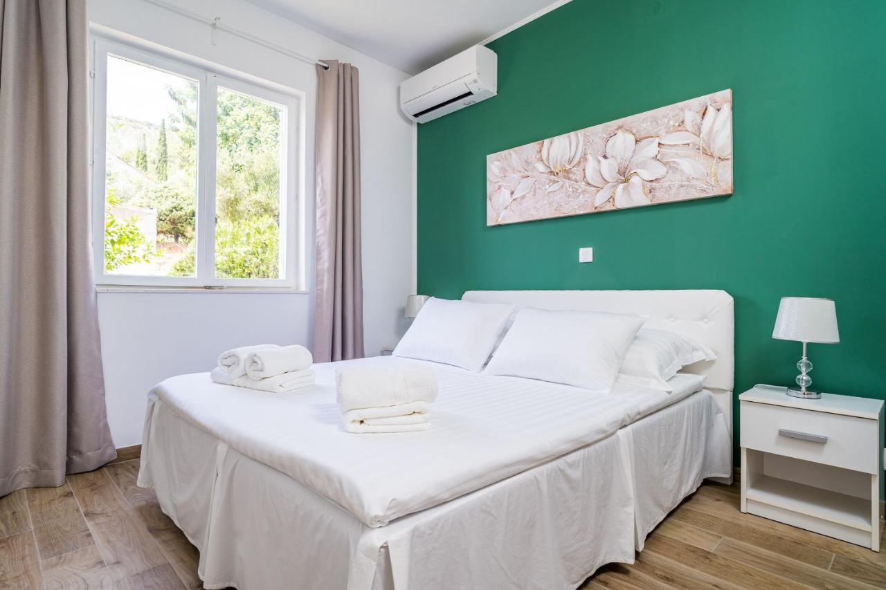Nona'S Paradise Apartment - Free Parking Затон Екстер'єр фото